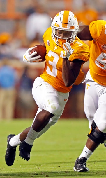 Tennessee turning to younger players except at quarterback